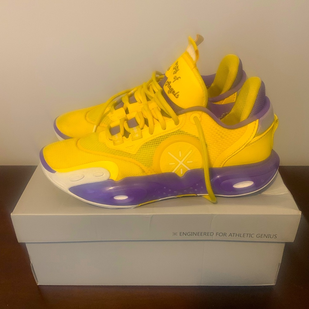 Way of Wade City of Angels professional basketball shoes size 8 men’s